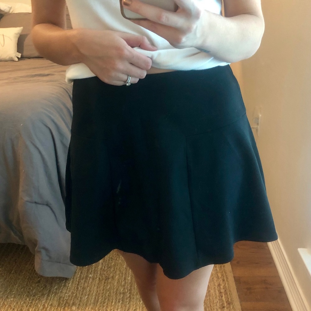 Gap black skirt